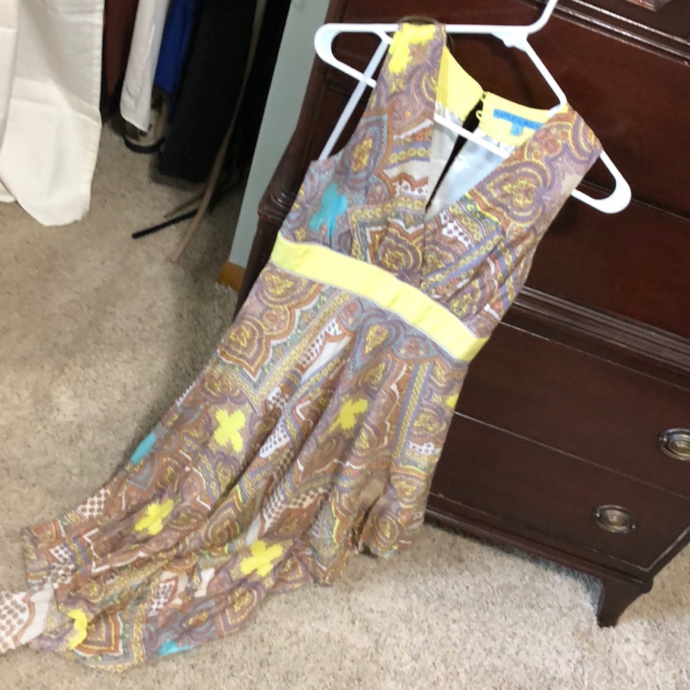 Colorful print dress with yellow trim